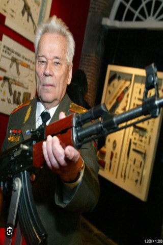 Kalaschnikow – Die tödliche Waffe und ihr Erfinder (2021)