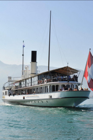 Der Vierwaldstättersee: Blaues Juwel der Schweiz (2023)